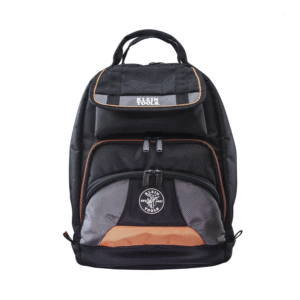 55475-FRENTE-l Mochila para Herramientas Tradesman Pro™ de 44.5 cm en Color Negro con 35 Bolsillos (No incluye herramientas).
